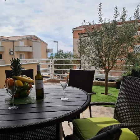 아파트 Apartman Jadra