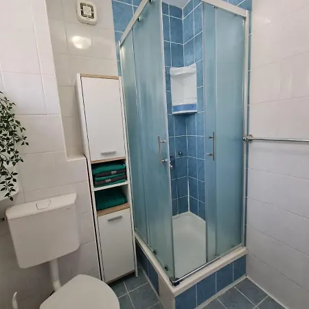 아파트 Apartman Jadra